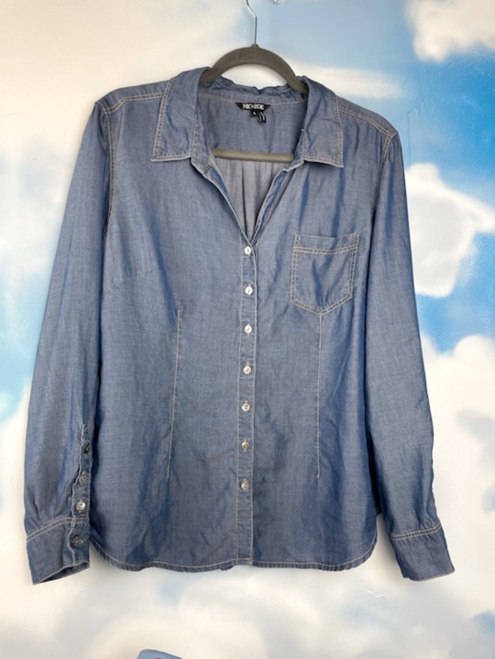 Nic + Zoe chambray button up shirt